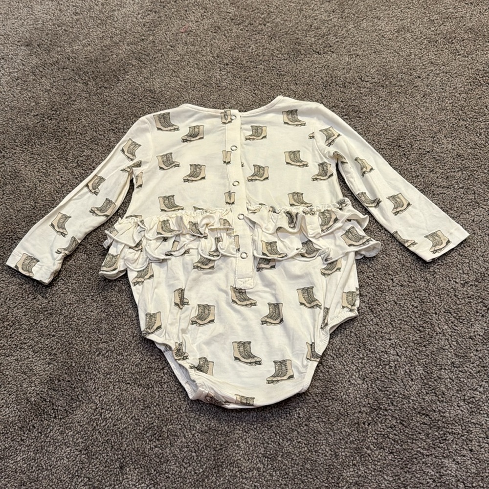 Kate Quinn Ice Skate Double Ruffle Bubble - Picture 5 of 5